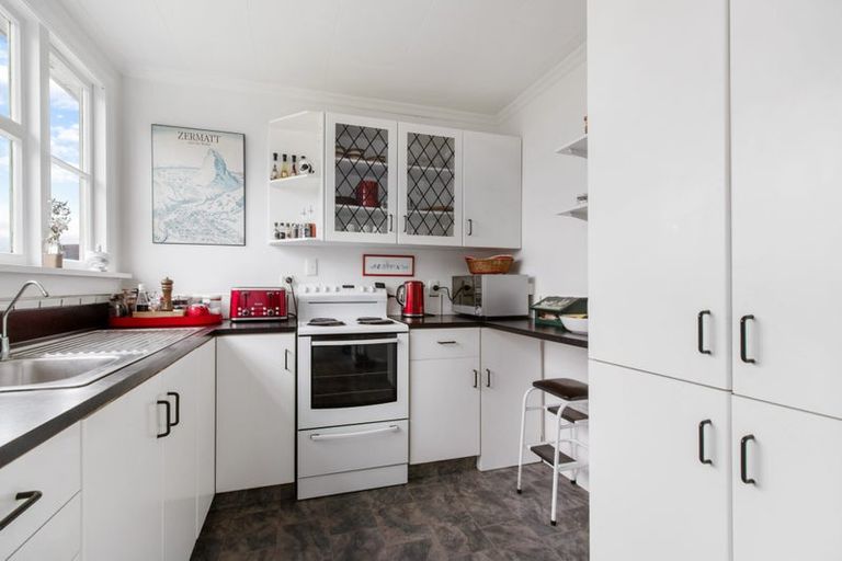 Photo of property in 11 Paul Street, Waimate, 7924