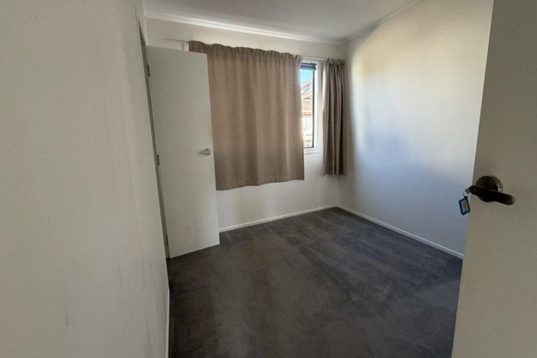 Photo of property in 57 Catkin Crescent, Papatoetoe, Auckland, 2025