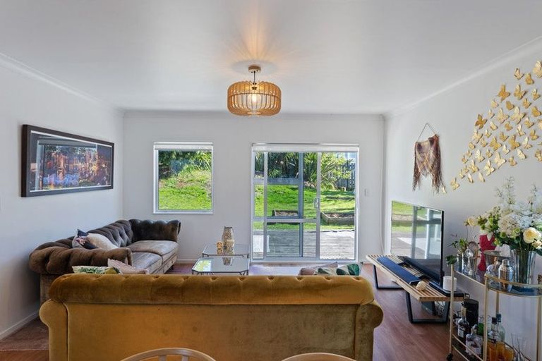Photo of property in 27 Sarah Street, Waikawa Beach, Levin, 5573