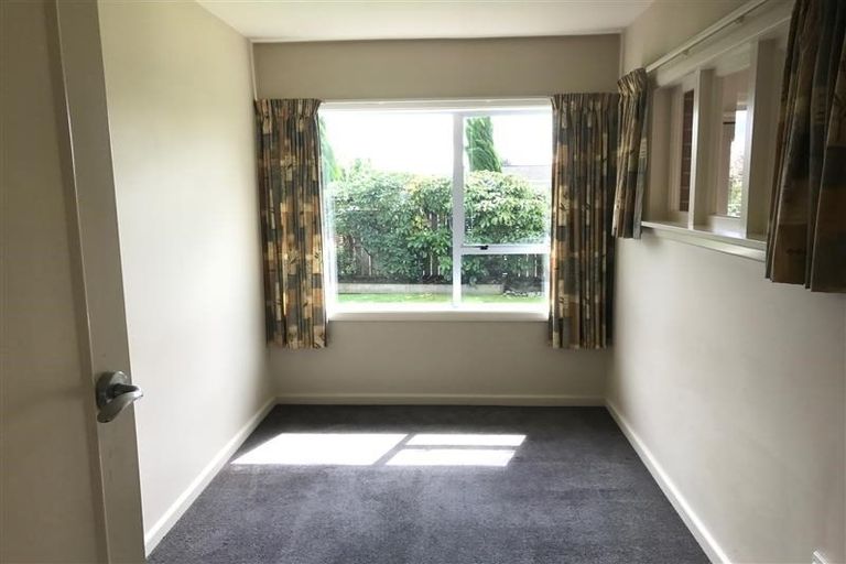 Photo of property in 22 Dinton Street, Russley, Christchurch, 8042