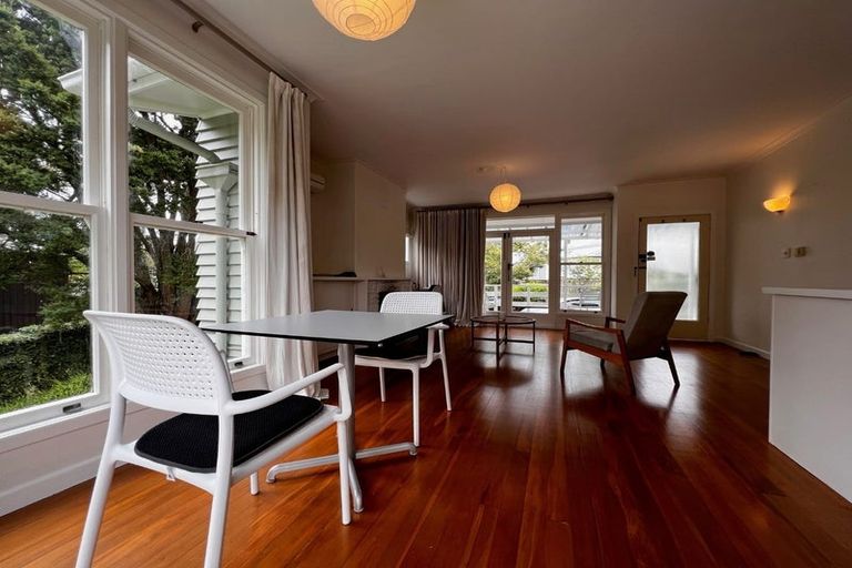 Photo of property in 3/93 Saint Heliers Bay Road, Saint Heliers, Auckland, 1071