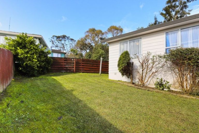 Photo of property in 27 Danube Lane, Glen Eden, Auckland, 0602