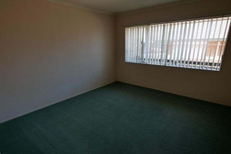 Photo of property in 19 King Edward Avenue, Papakura, 2110