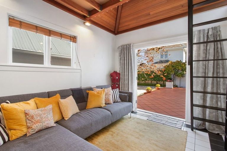 Photo of property in 90 Murray Place, St Albans, Christchurch, 8014