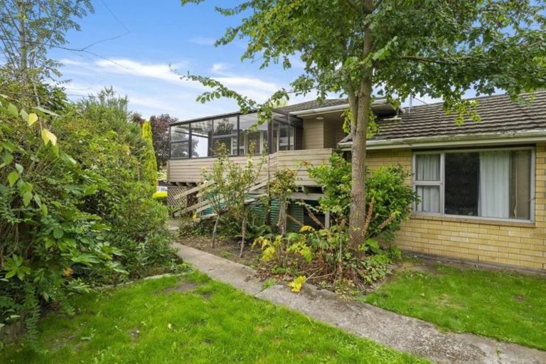 Photo of property in 40 Highland Place, Avonhead, Christchurch, 8042
