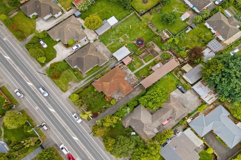 Photo of property in 84 Northcote Road, Northcote, Christchurch, 8052