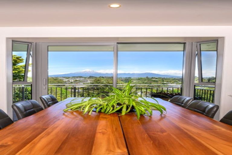Photo of property in 18c Montana Place, Merrilands, New Plymouth, 4312