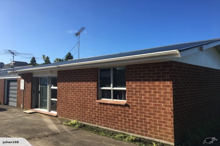 Photo of property in 1/69 Florence Avenue, Orewa, 0931