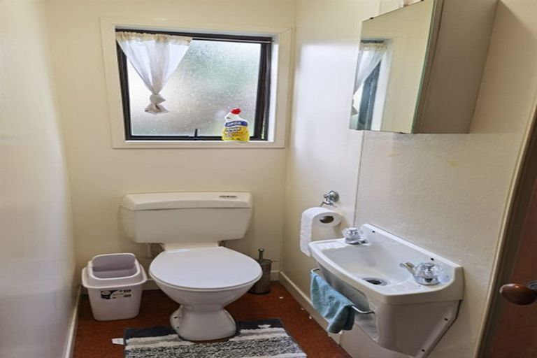 Photo of property in 78 Cheriton Road, Mellons Bay, Auckland, 2014