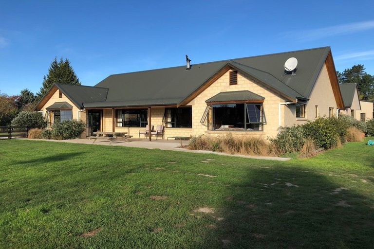 Photo of property in 37 Kerrytown Road, Levels, Timaru, 7975