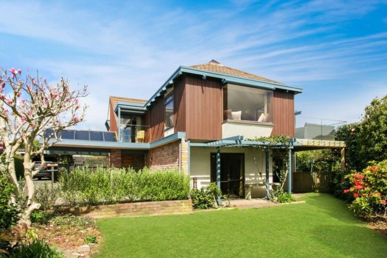 Photo of property in 15f Glen Almond Street, New Plymouth, 4310