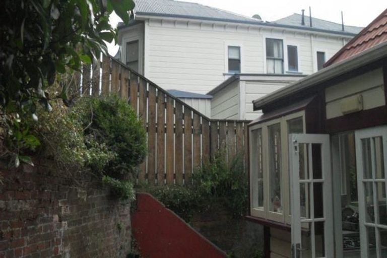 Photo of property in 14 Wallace Street, Mount Cook, Wellington, 6021