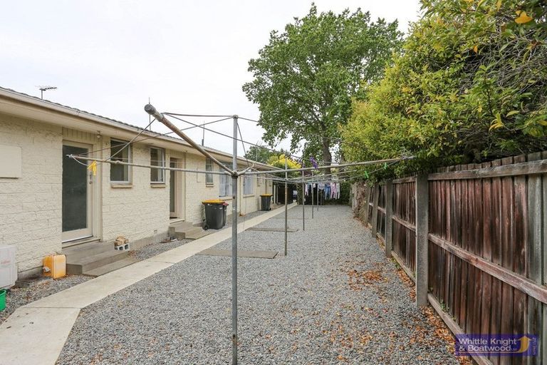 Photo of property in 2/79 Champion Street, Edgeware, Christchurch, 8013
