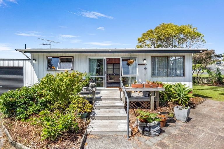 Photo of property in 33a Ladies Mile, Manly, Whangaparaoa, 0930