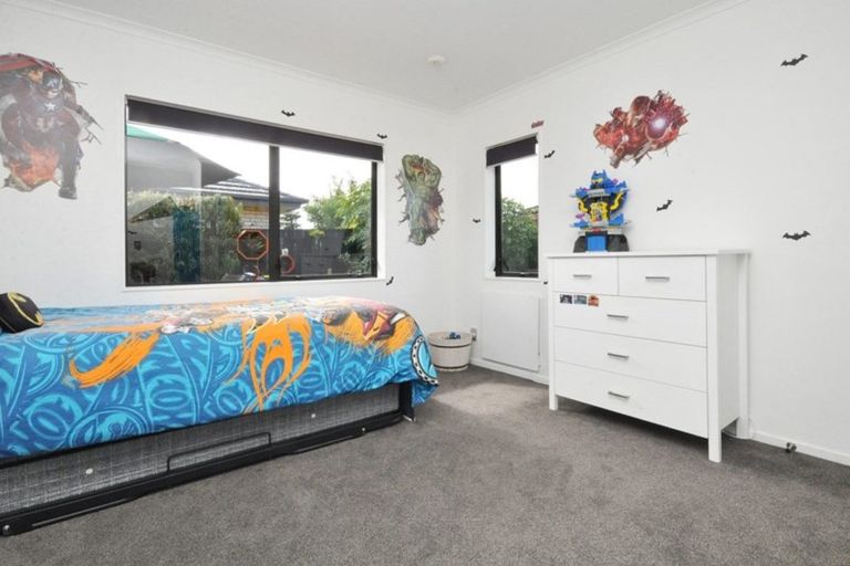 Photo of property in 7 Mandalay Place, Waiuku, 2123