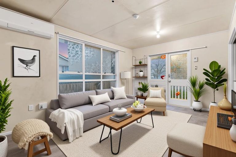 Photo of property in 21 Rountree Place, Conifer Grove, Takanini, 2112