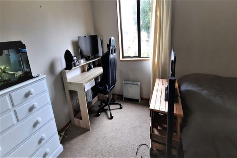 Photo of property in 81a Yaldhurst Road, Sockburn, Christchurch, 8042