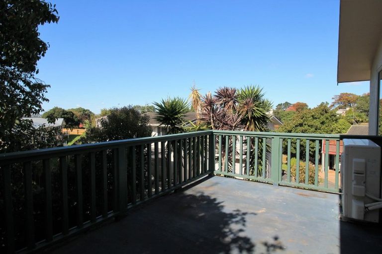 Photo of property in 80m Tirimoana Road, Te Atatu South, Auckland, 0602