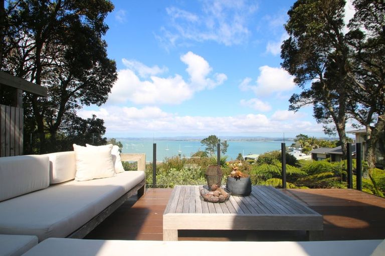 Photo of property in 67 Rosecamp Road, Beach Haven, Auckland, 0626