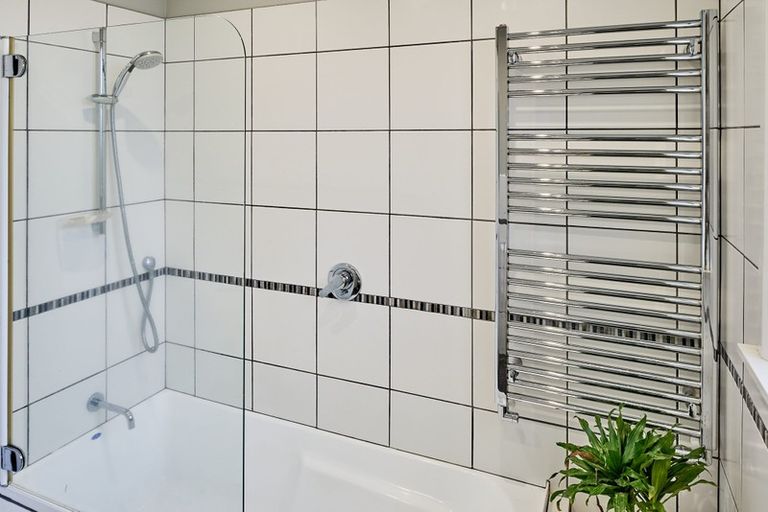 Photo of property in 30 Pukatea Street, Eastbourne, Lower Hutt, 5013