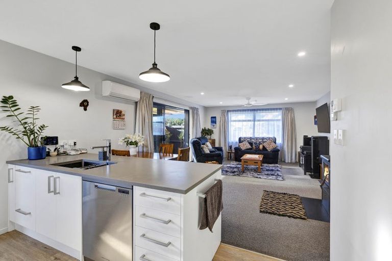Photo of property in 6 Highgate Drive, Rangiora, 7400