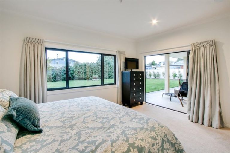 Photo of property in 56 Gillies Crescent, Waimarama, Havelock North, 4294