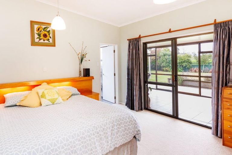 Photo of property in 69 Waterloo Crescent, Hokowhitu, Palmerston North, 4410
