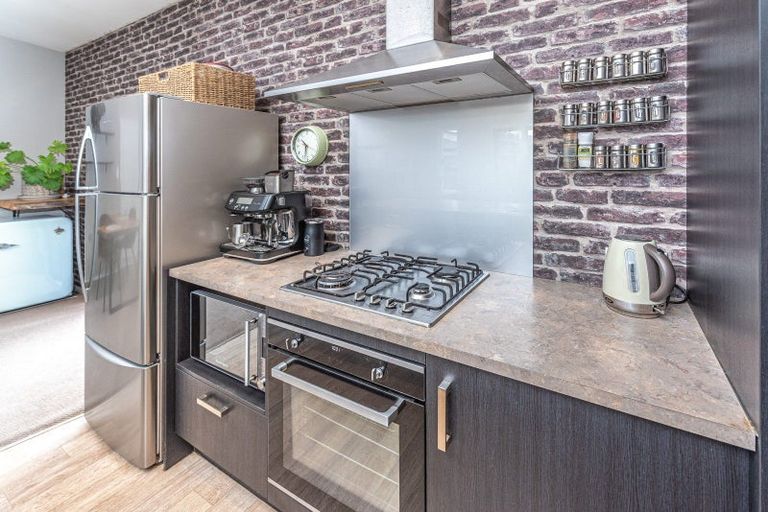 Photo of property in 14 Golf Vue Place, Castlecliff, Whanganui, 4501