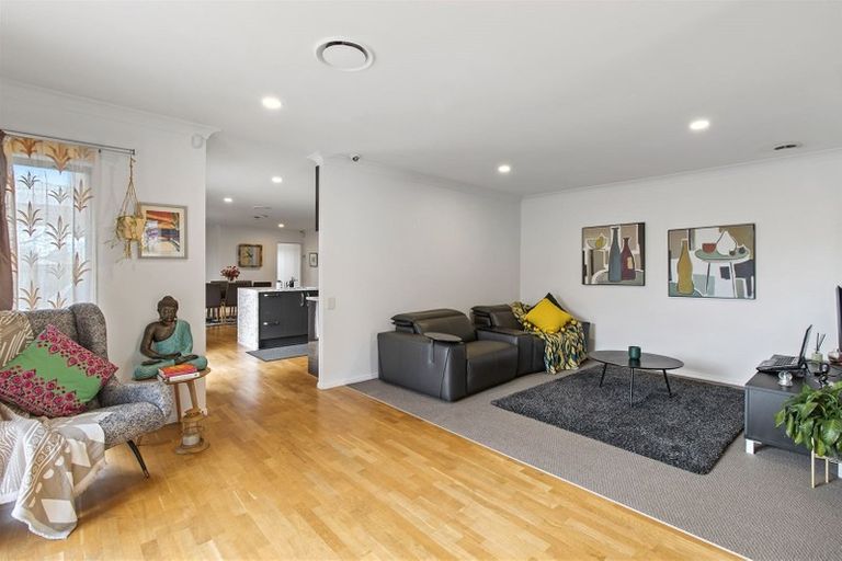 Photo of property in 89 Summerland Drive, Henderson, Auckland, 0612