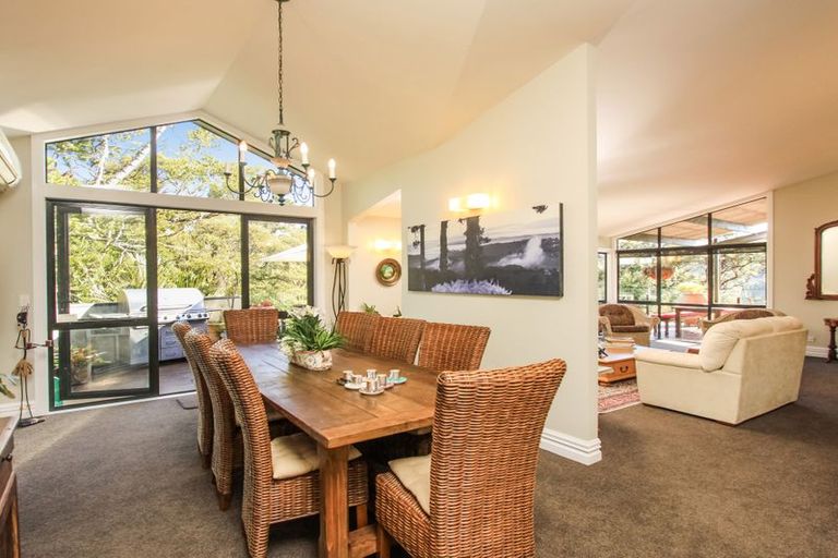 Photo of property in 35 Tanekaha Road, Titirangi, Auckland, 0604