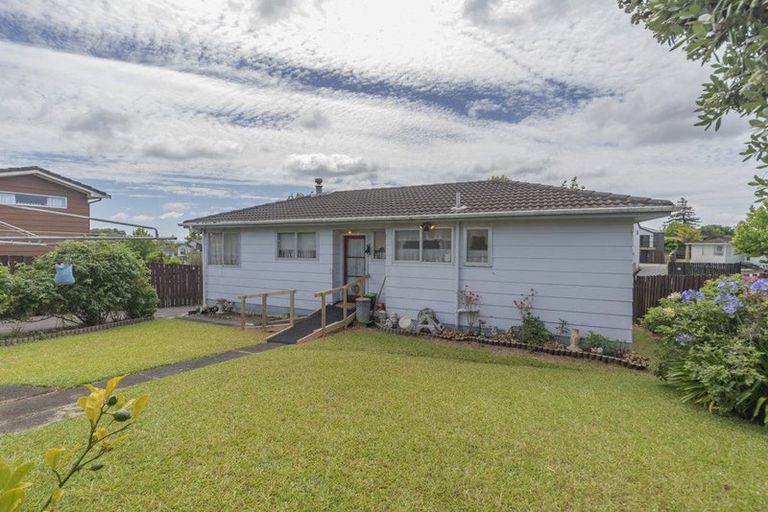 Photo of property in 11 Starling Place, Ranui, Auckland, 0612