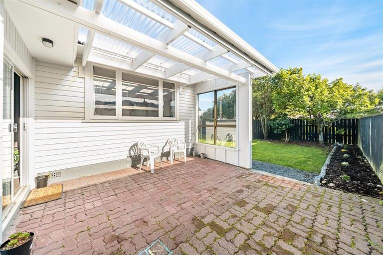 Photo of property in 21 Totara Park Road, Clouston Park, Upper Hutt, 5018