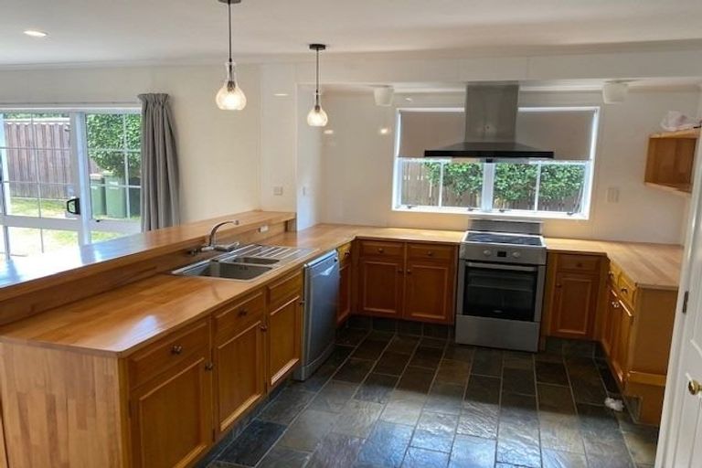 Photo of property in 2 Talga Court, Conifer Grove, Takanini, 2112