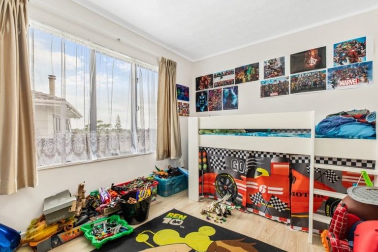 Photo of property in 6 Crail Court, Totara Heights, Auckland, 2105