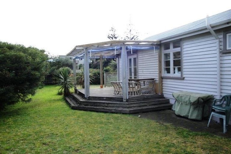 Photo of property in 134a Tutere Street, Waikanae Beach, Waikanae, 5036