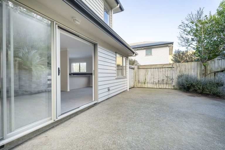 Photo of property in 14 Gifford Grove, Churton Park, Wellington, 6037