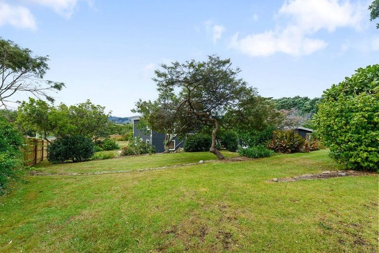 Photo of property in 321 Te Horo Beach Road, Te Horo Beach, Otaki, 5581
