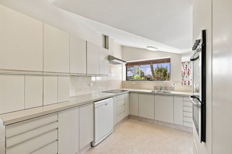 Photo of property in 11 Bankview Place, Amberley, 7410