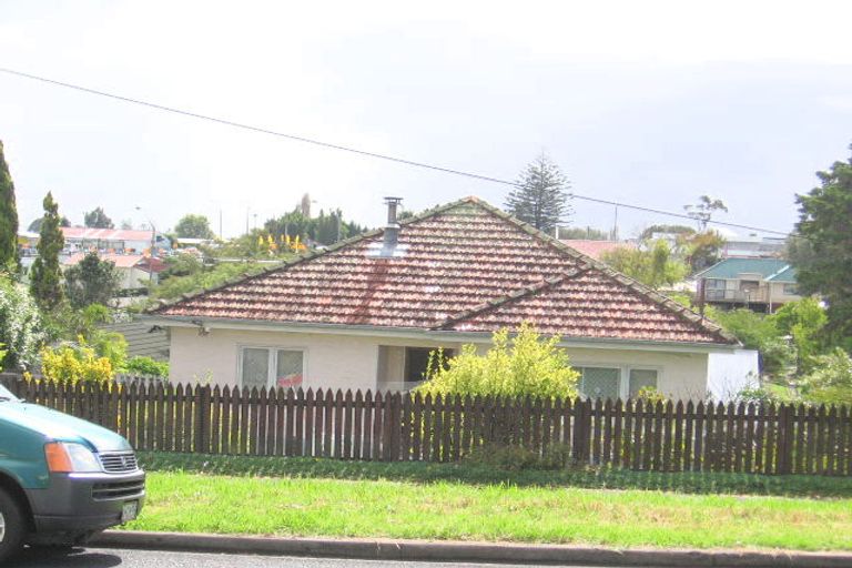 Photo of property in 4/18 Evans Road, Glen Eden, Auckland, 0602