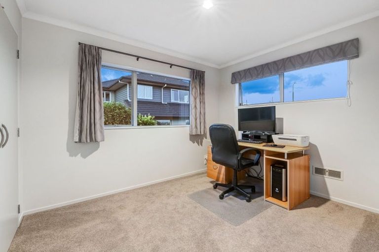 Photo of property in 63 Chesterfield Way, Orewa, 0931