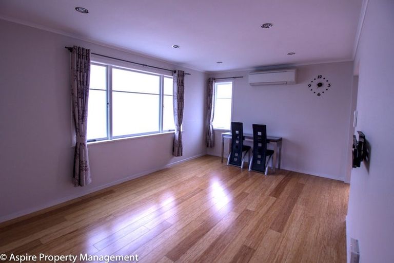 Photo of property in 19a Lynden Avenue, Hillcrest, Auckland, 0627
