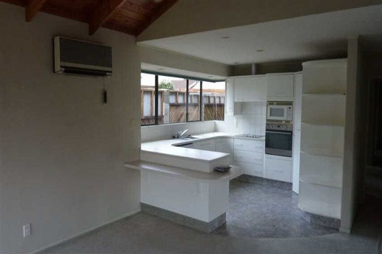 Photo of property in 1 Crowden Place, Harrowfield, Hamilton, 3210