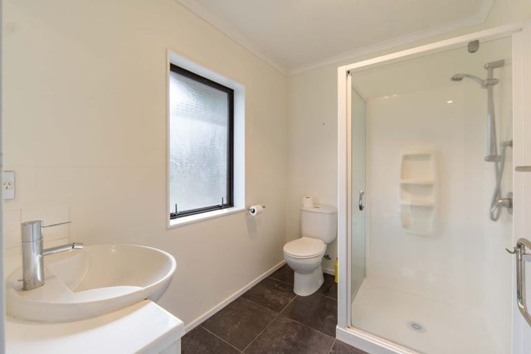 Photo of property in 16 Ravenscourt Place, Huntington, Hamilton, 3210