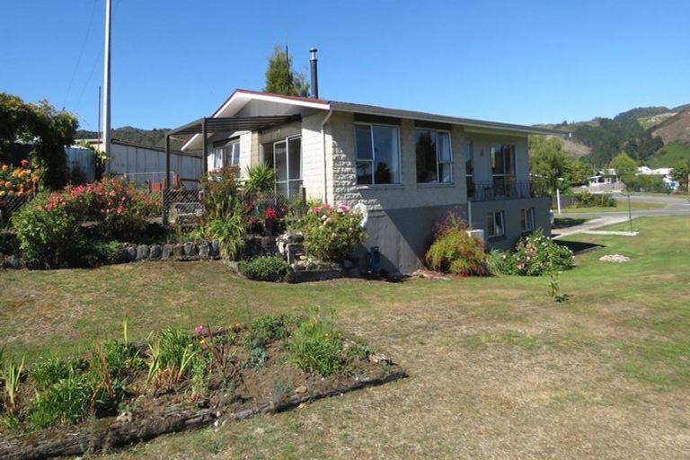 Photo of property in 7 Crampton Road, Reefton, 7830