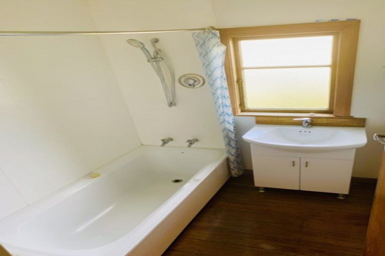 Photo of property in 1/40 Parkers Road, Tahunanui, Nelson, 7011