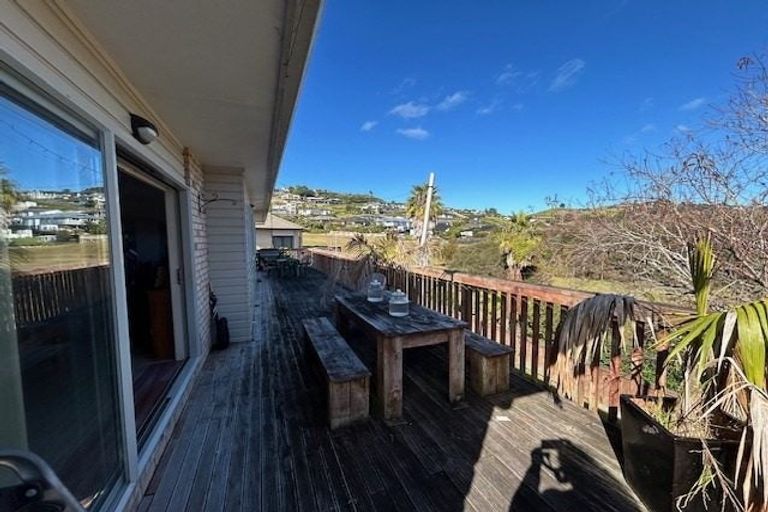 Photo of property in 42 Eclipse Terrace, Welcome Bay, Tauranga, 3112