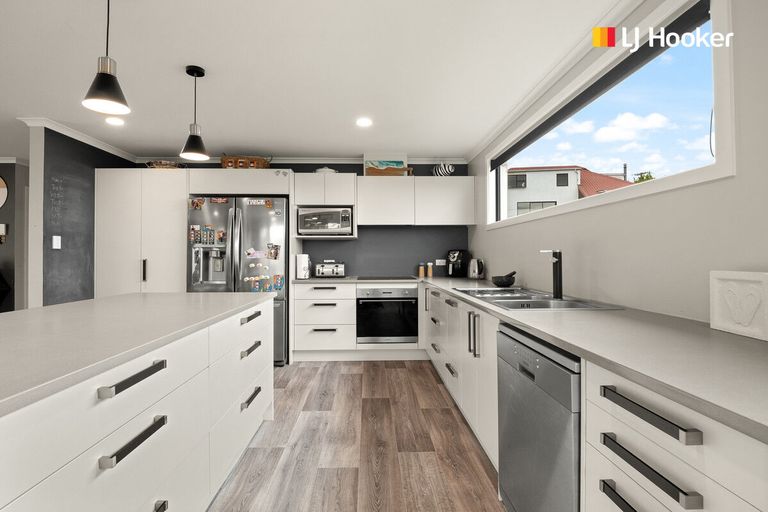 Photo of property in 11 Eastbank Street, Waverley, Dunedin, 9013