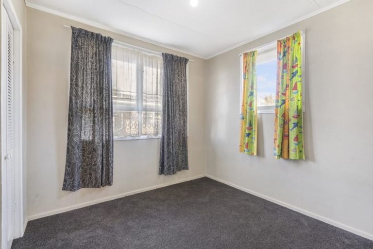 Photo of property in 16a Nogat Avenue, Papatoetoe, Auckland, 2024