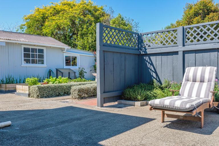 Photo of property in 34 Florence Avenue, Palmerston North, 4414