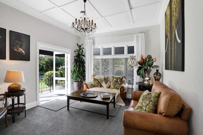 Photo of property in 500 Richmond Road, Lepperton, New Plymouth, 4373